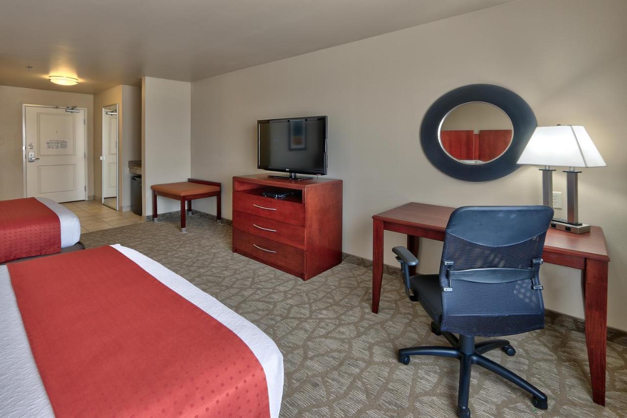 Holiday Inn Roswell By Ihg Phòng bức ảnh